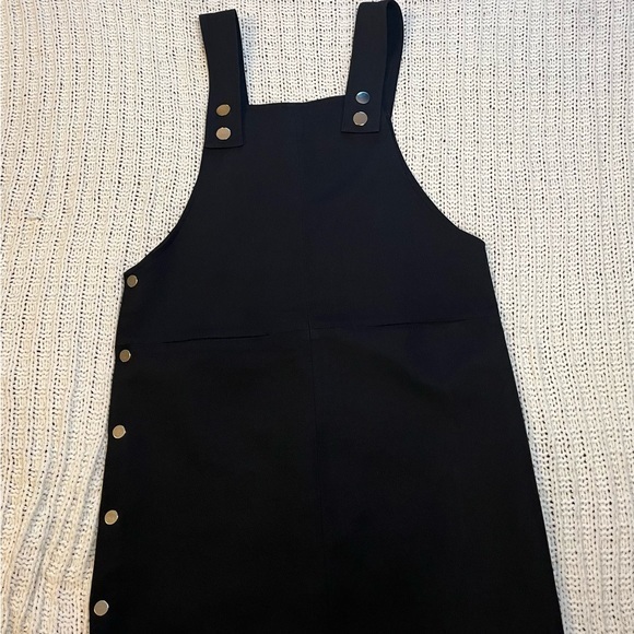 Black overall style dress‎, size 6 - Picture 2 of 4